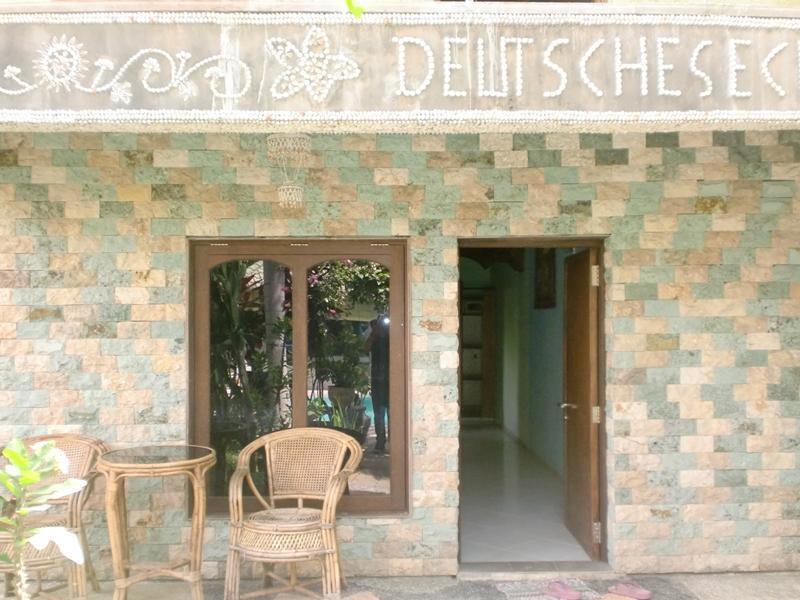 מלון Lovina Deutsches-Eck Rikesti מראה חיצוני תמונה